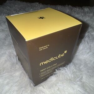 FINAL PRICE NWB Medicube Deep Vita C Pad